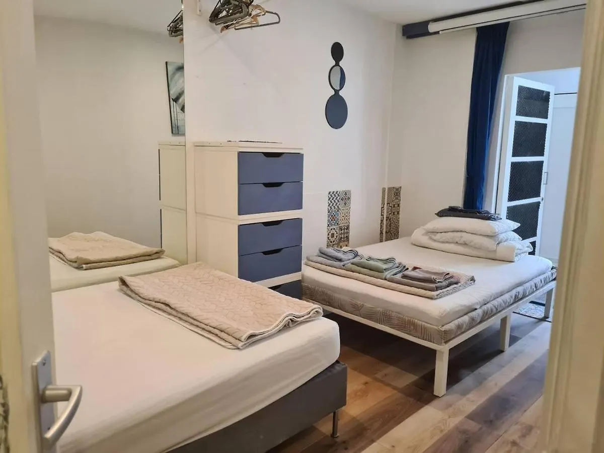 Nice 2 Double Bed In Sunny House In Amsterdam West Holiday home