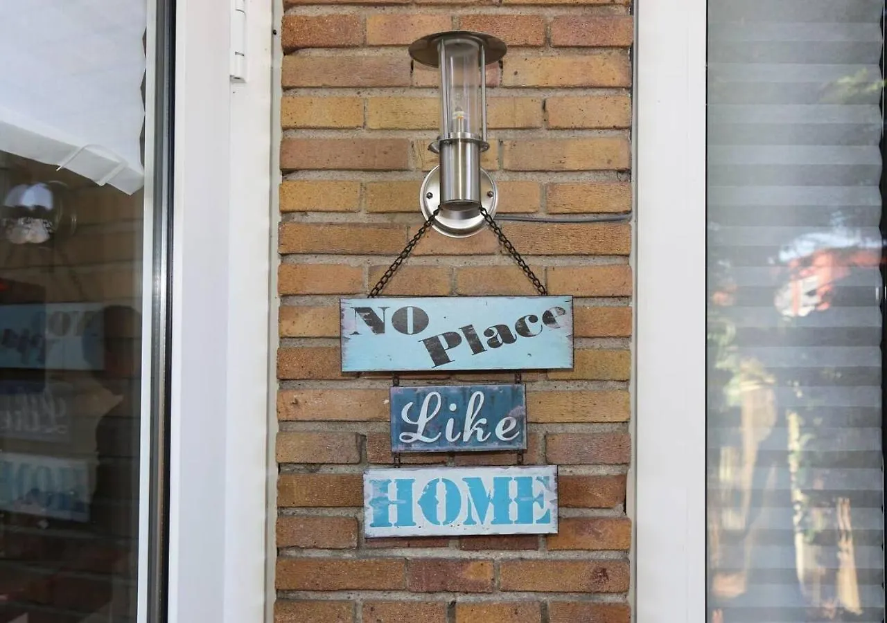 Holiday home Nice 2 Double Bed In Sunny House In Amsterdam West